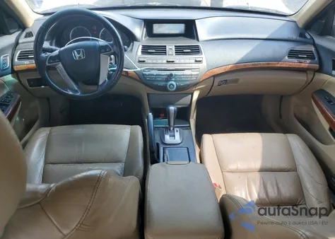 2011 Honda Accord Exl z USA, uszkodzony, nr VIN 1HGCP3F87BA001734